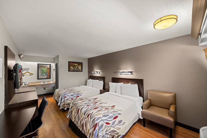 Room 12 of 34