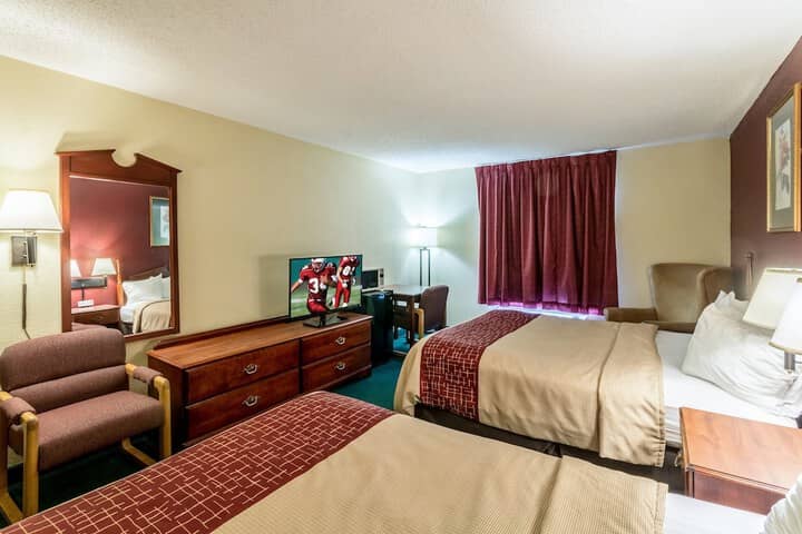 Room 17 of 34