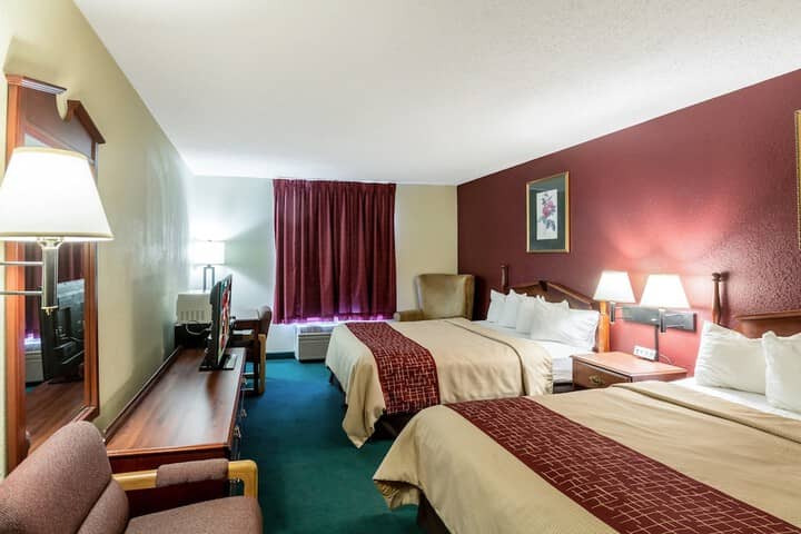 Room 8 of 34
