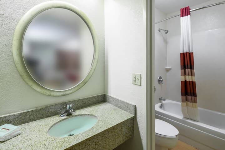 Room 20 of 25