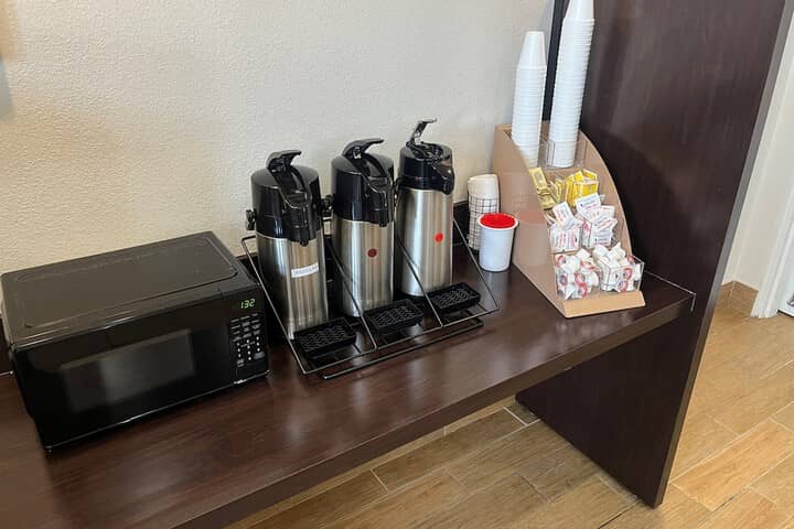 Breakfast/Coffee Service 17 of 18