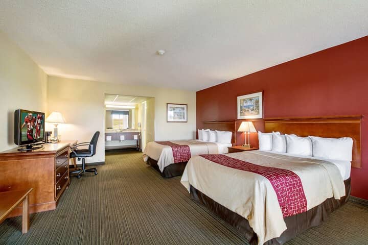 Room 6 of 24