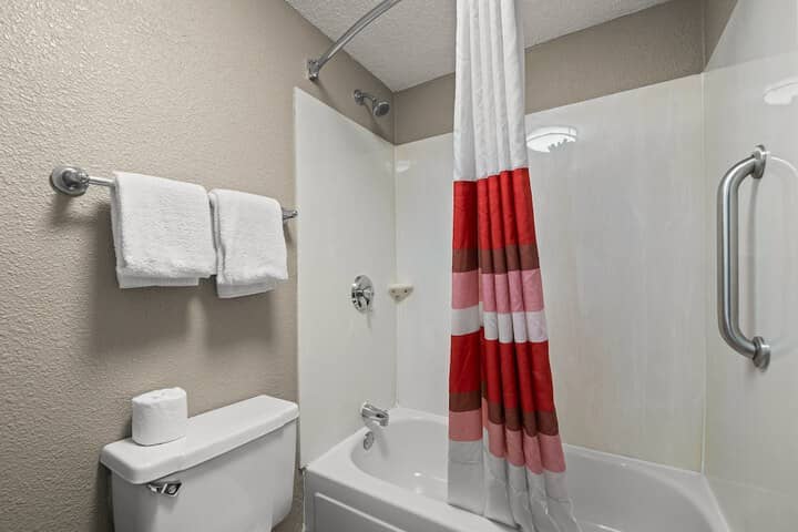 Room 20 of 34
