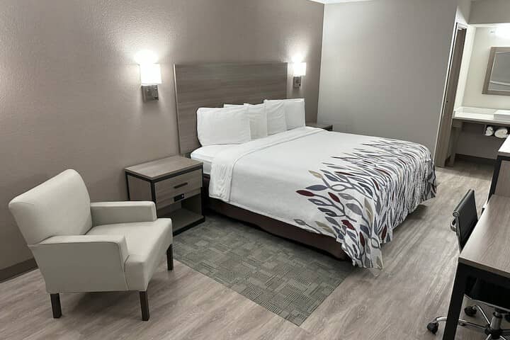 Room 14 of 18