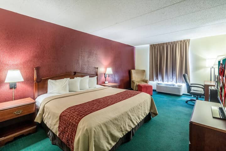 Room 14 of 34