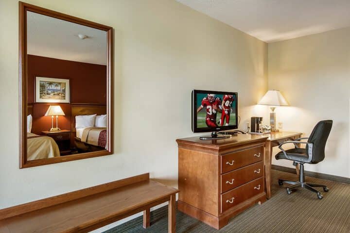 Room 7 of 24