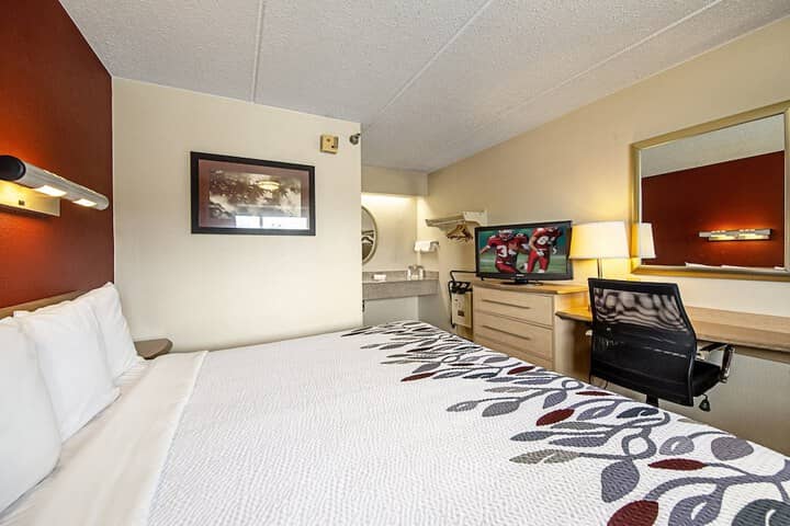 Room 9 of 24