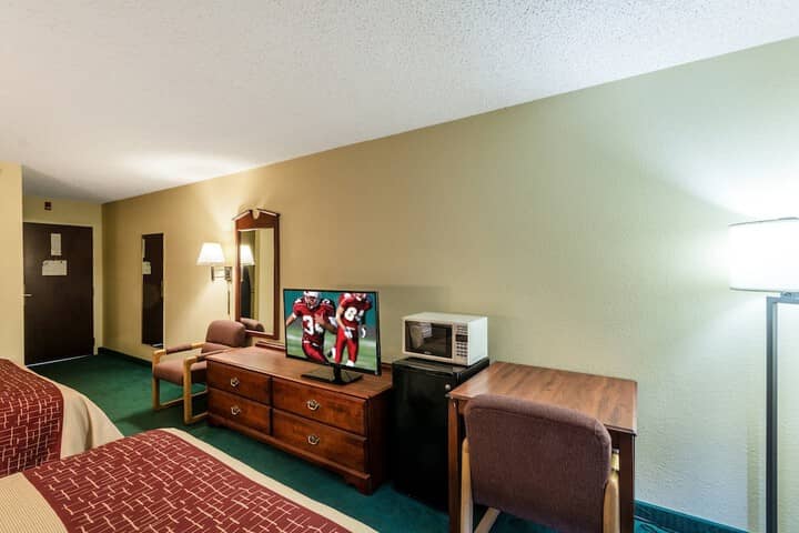 Room 15 of 34
