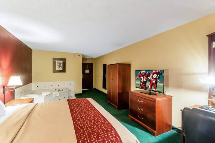 Room 6 of 34