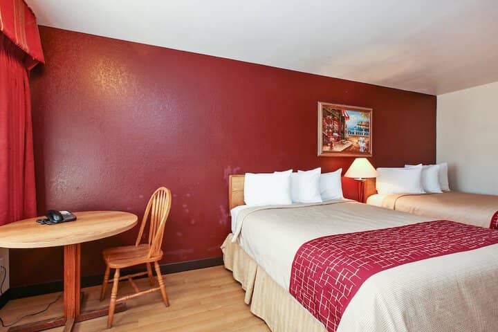Room 11 of 23