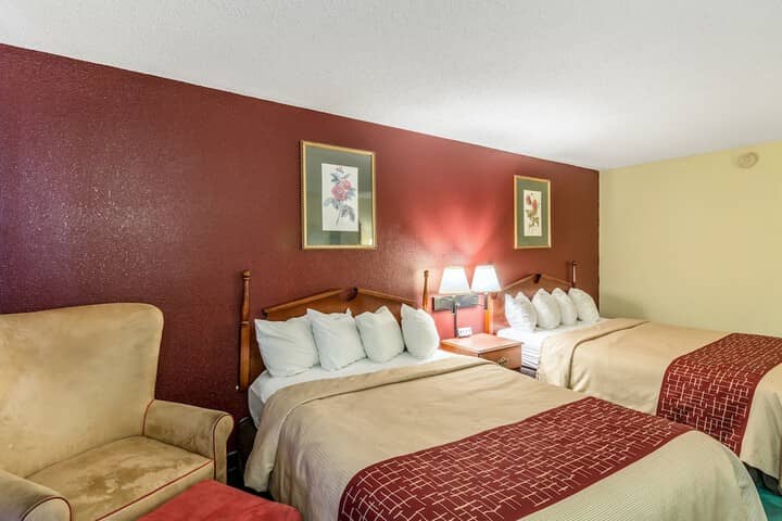 Room 4 of 34